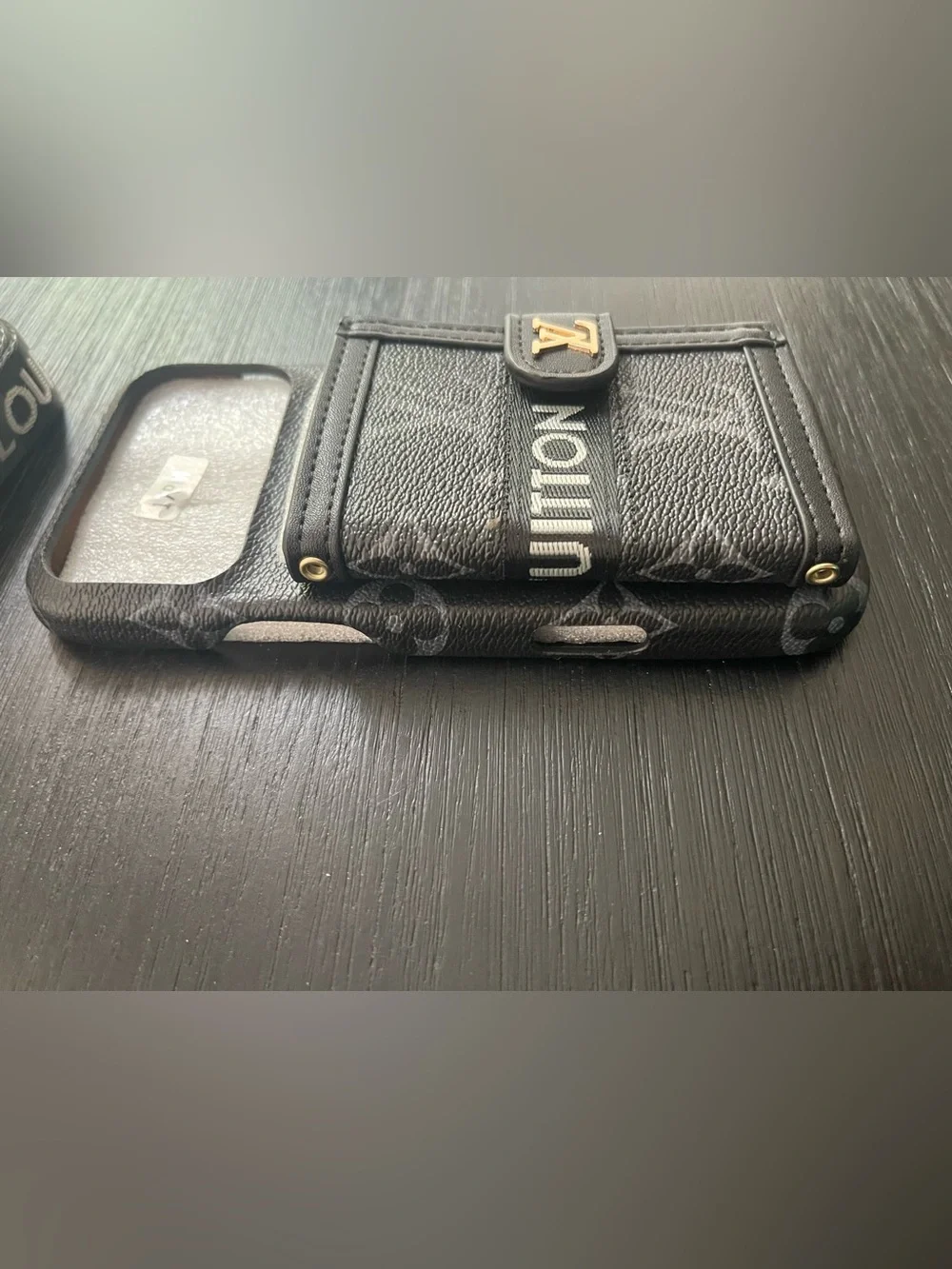 iPhone 17 pro max crossbody Cardholder Phone Case